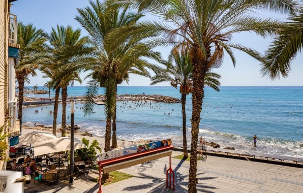 Apartment / flat - Resale - Torrevieja - Centro