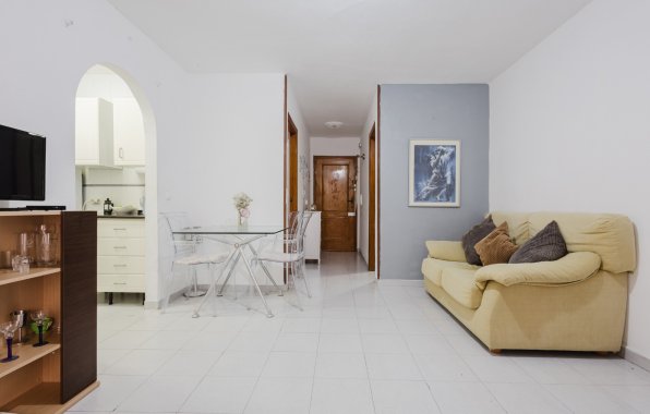 Apartment / flat - Resale - Torrevieja - Playa del Acequión