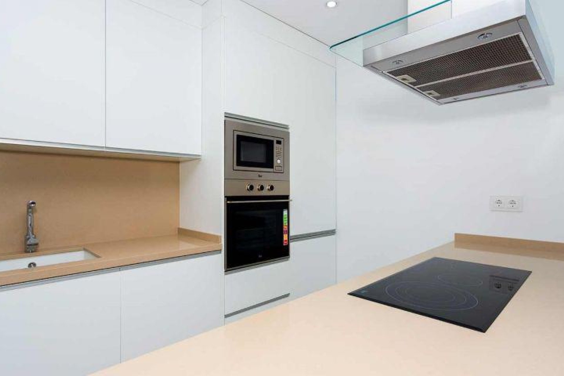 Neue Gebäude - Quad House - Daya Nueva - Centro