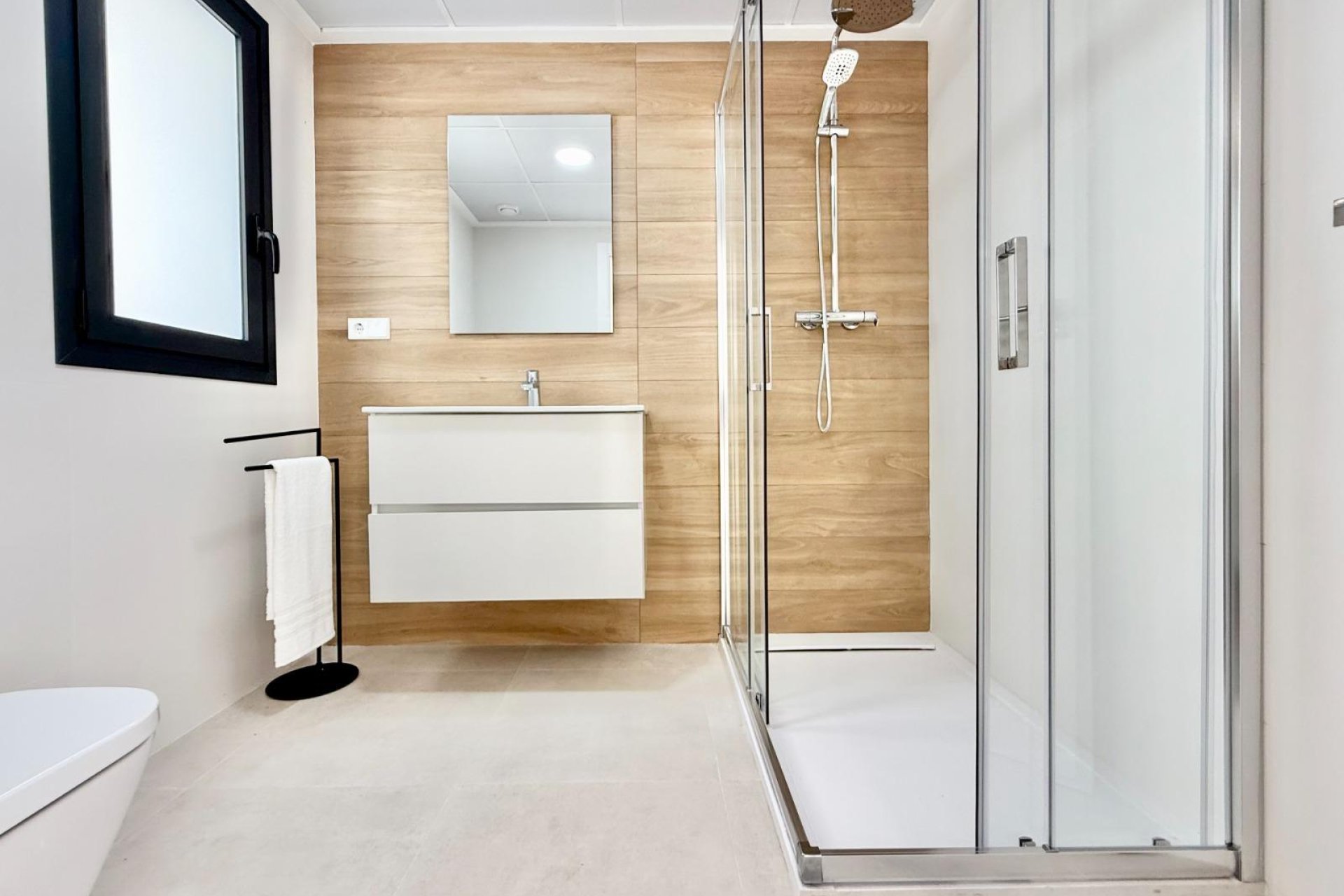 Neue Gebäude - Town House - Cox - San Fernando