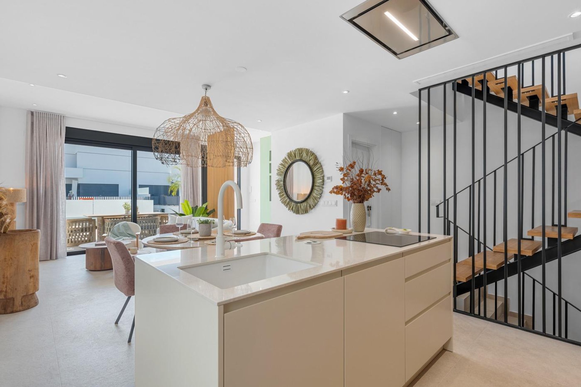 Neue Gebäude - Town House - Dolores - Sector 3