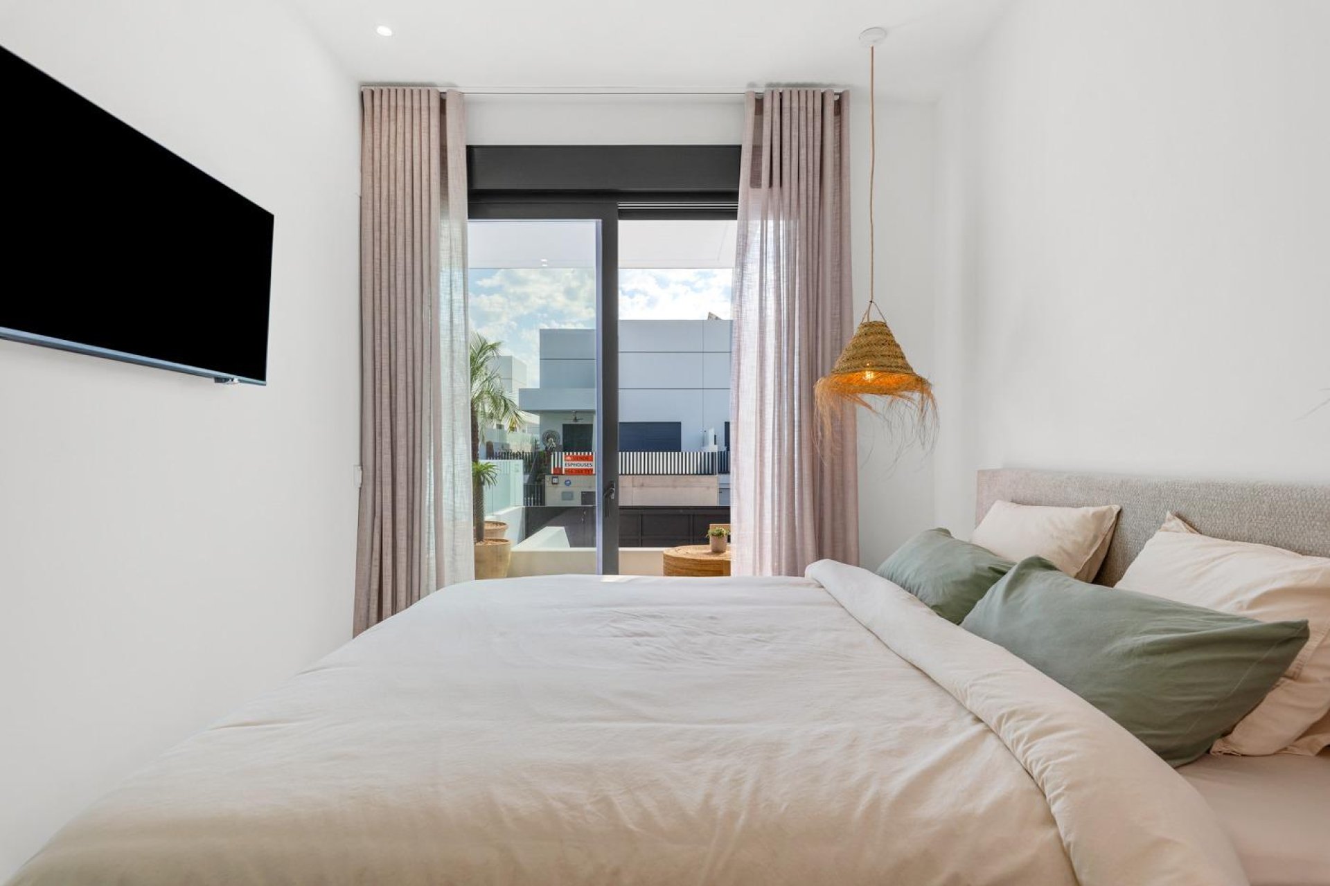 Neue Gebäude - Town House - Dolores - Sector 3