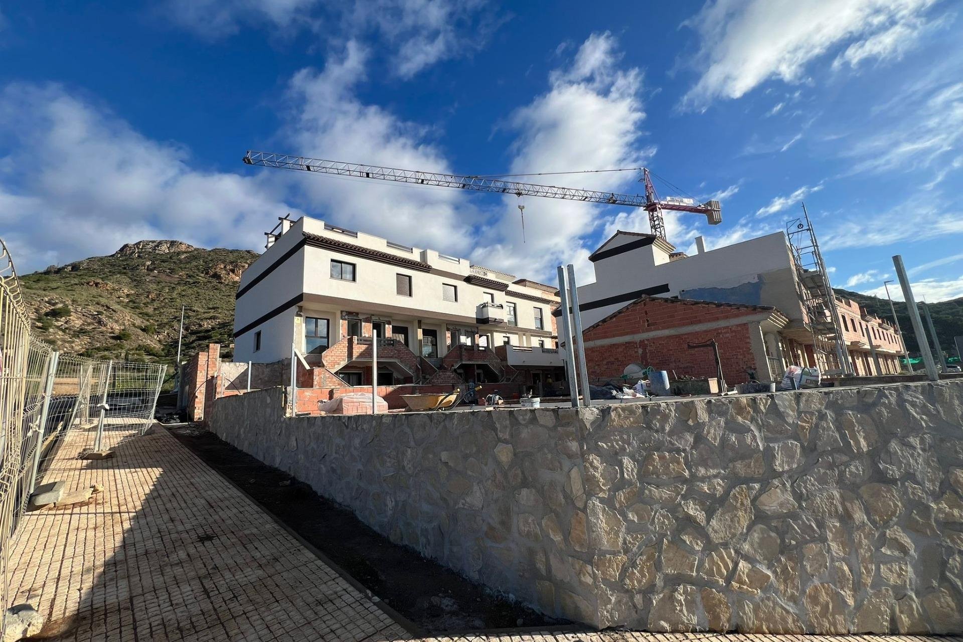 Neue Gebäude - Town House - La Union - centro