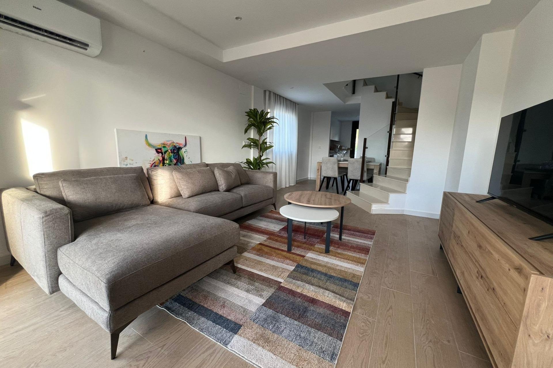 Neue Gebäude - Town House - La Union - centro