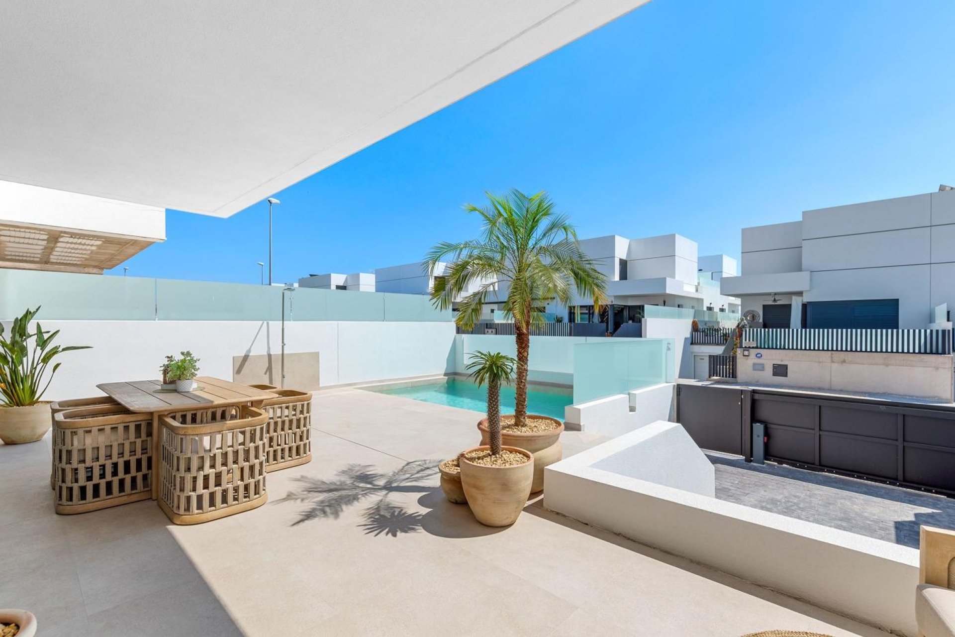 Neue Gebäude - Villa - Dolores - Sector 3