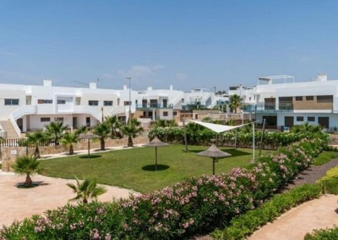 Obra nueva - Bungalow - Orihuela - Vistabella Golf