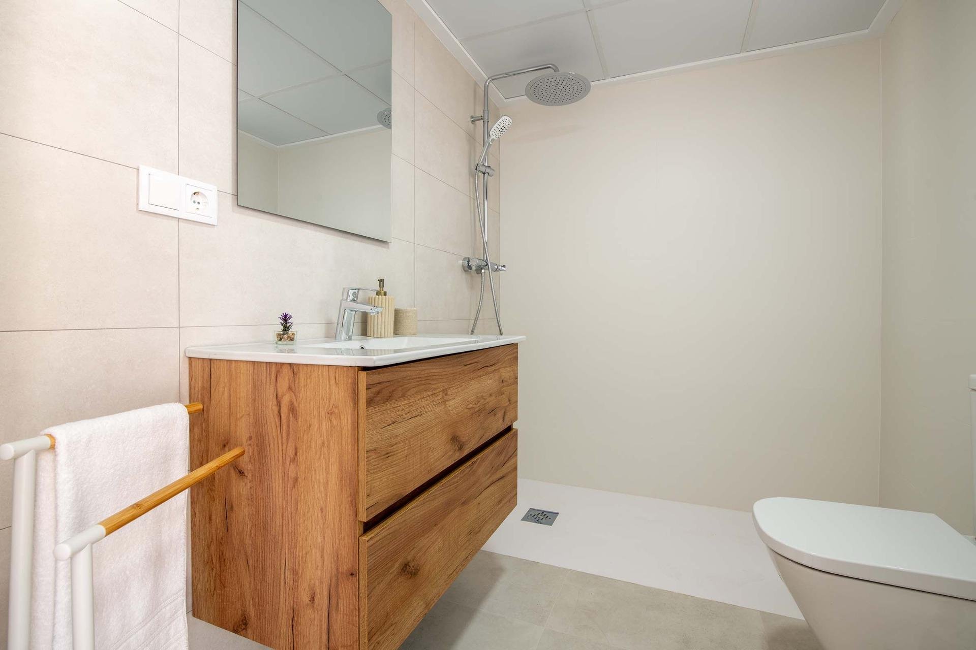 Obra nueva - Town House - Cox - San Fernando