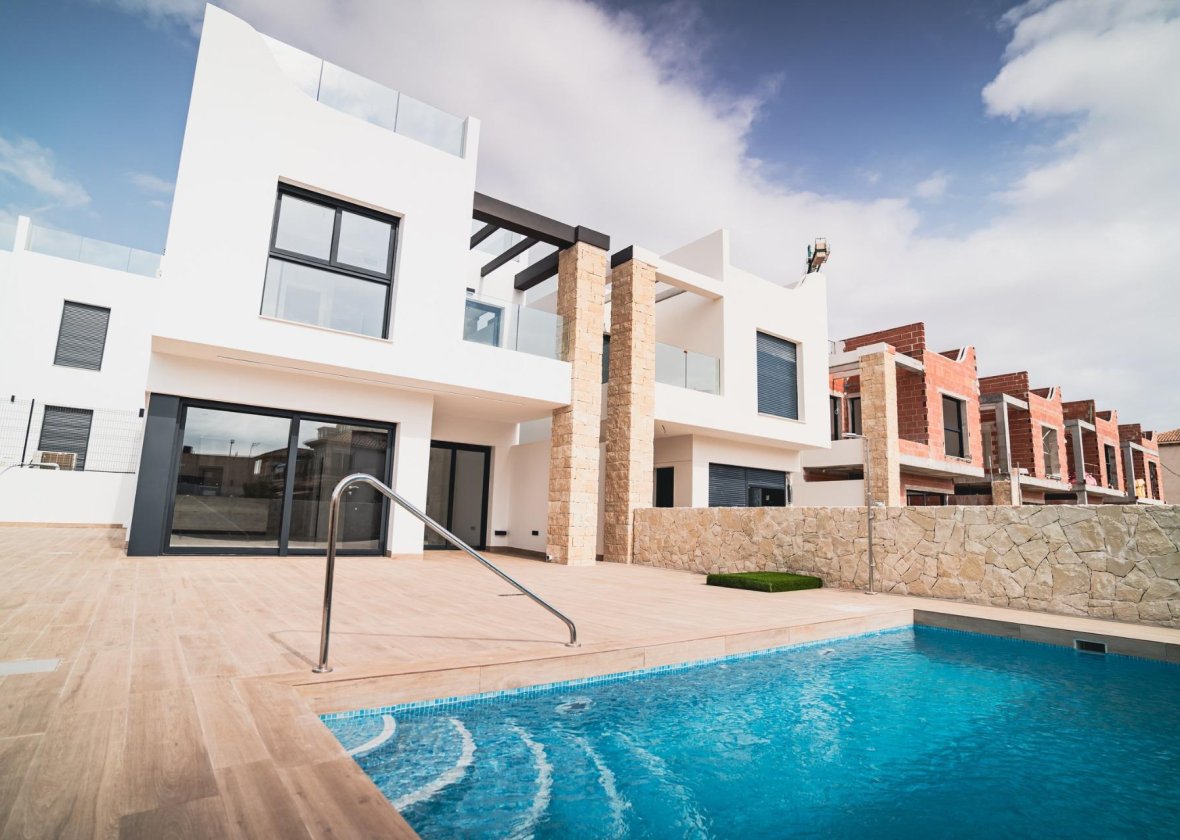 Obra nueva - Villa - Orihuela Costa - Punta Prima