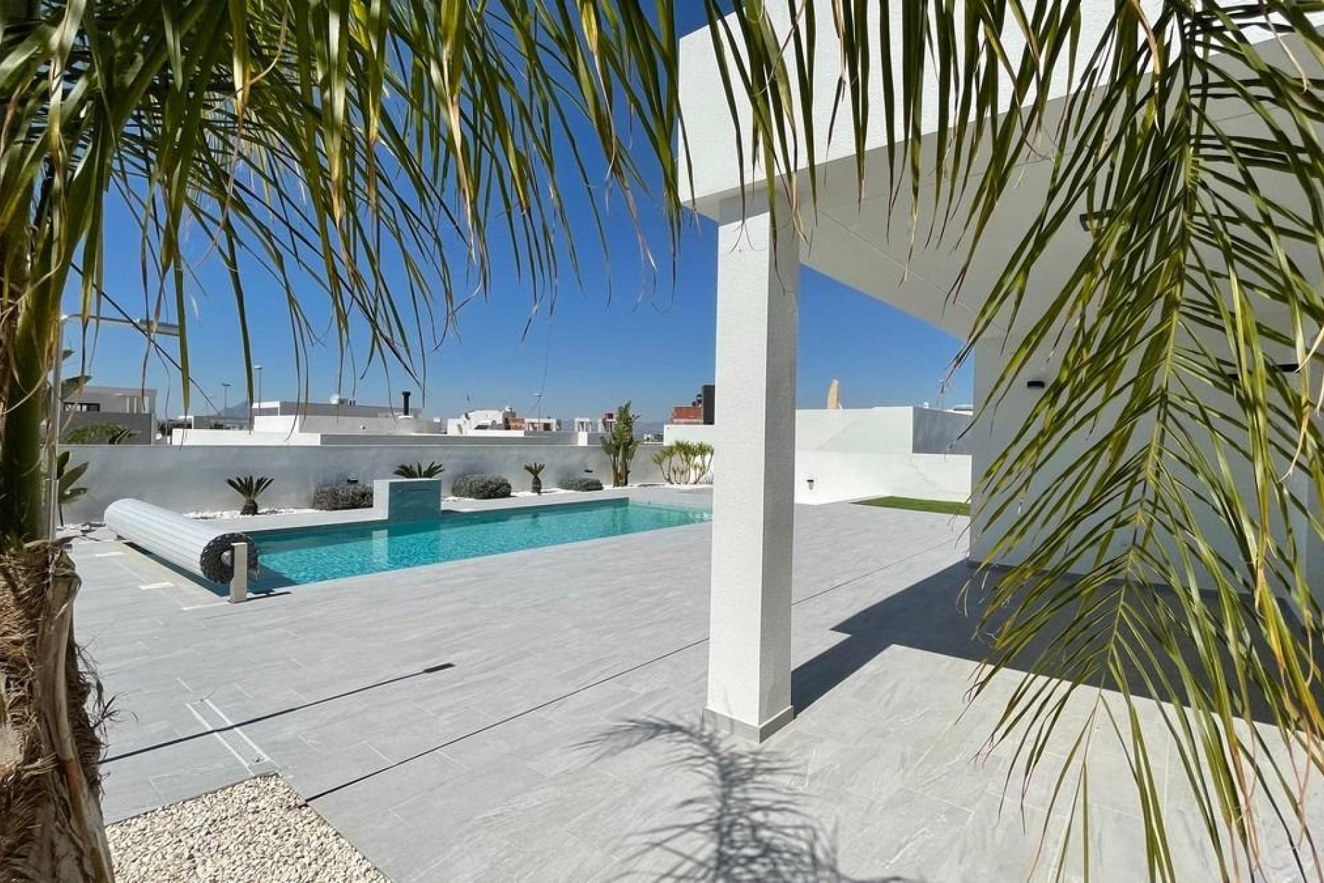 Obra nueva - Villa - Rafal - polideportivo