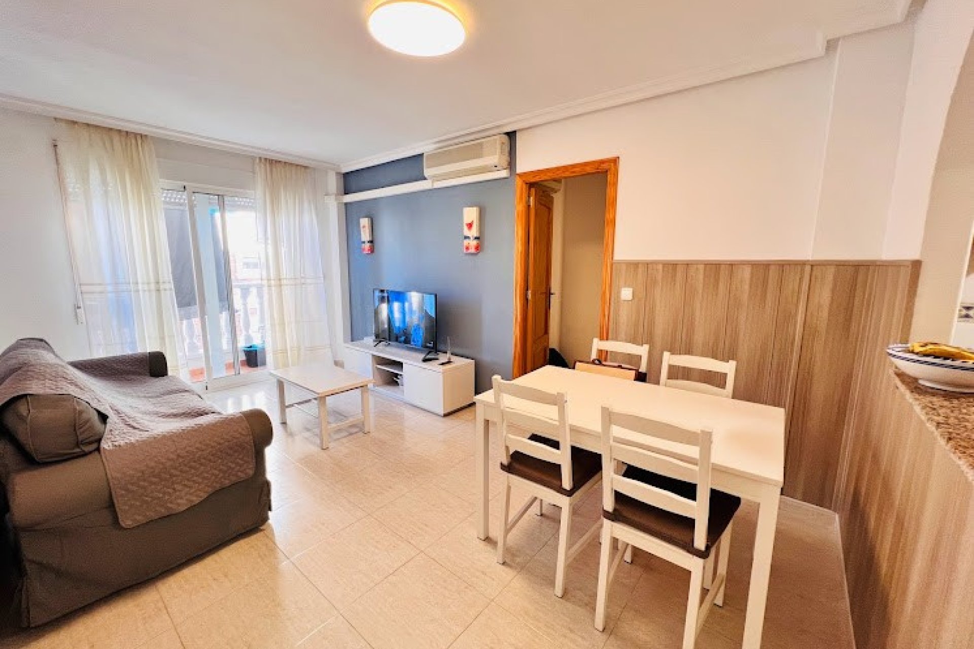 Resale - Apartment / flat - Torrevieja - Centro