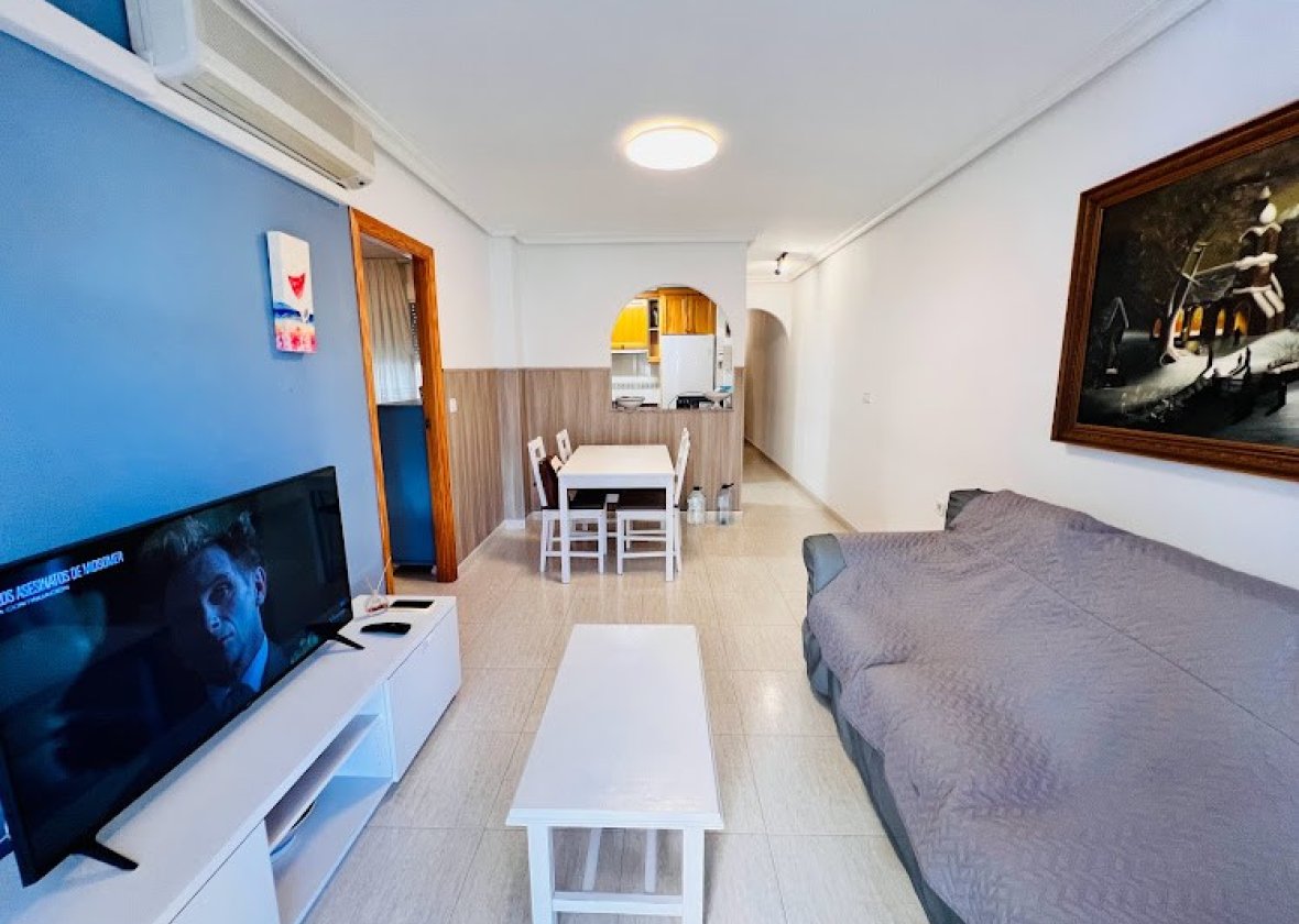 Resale - Apartment / flat - Torrevieja - Centro