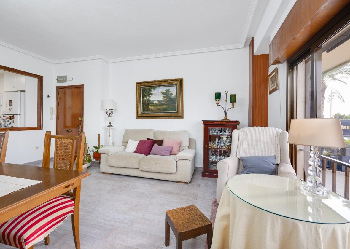 Resale - Apartment / flat - Torrevieja - Centro