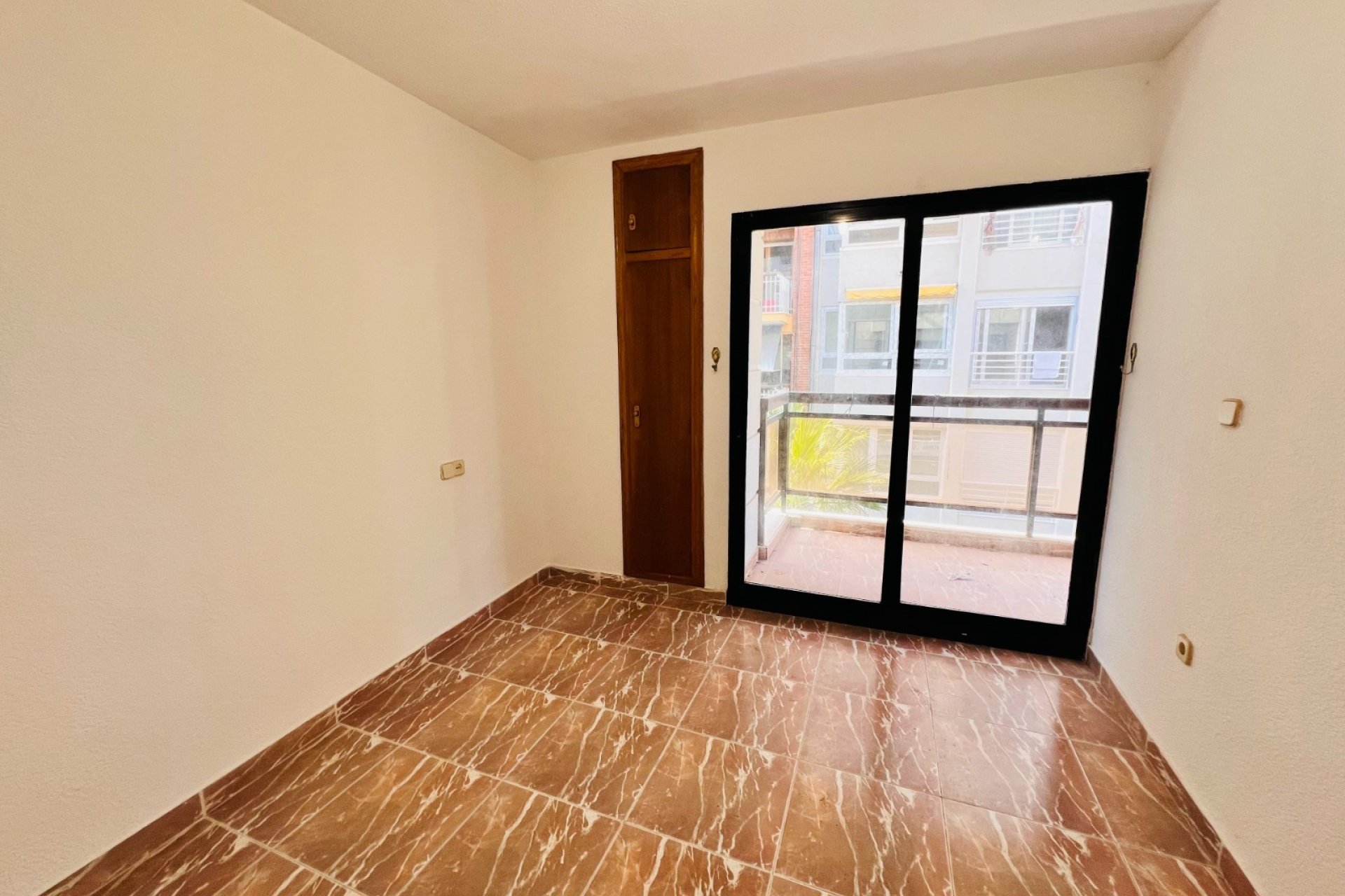 Resale - Apartment / flat - Torrevieja - Centro