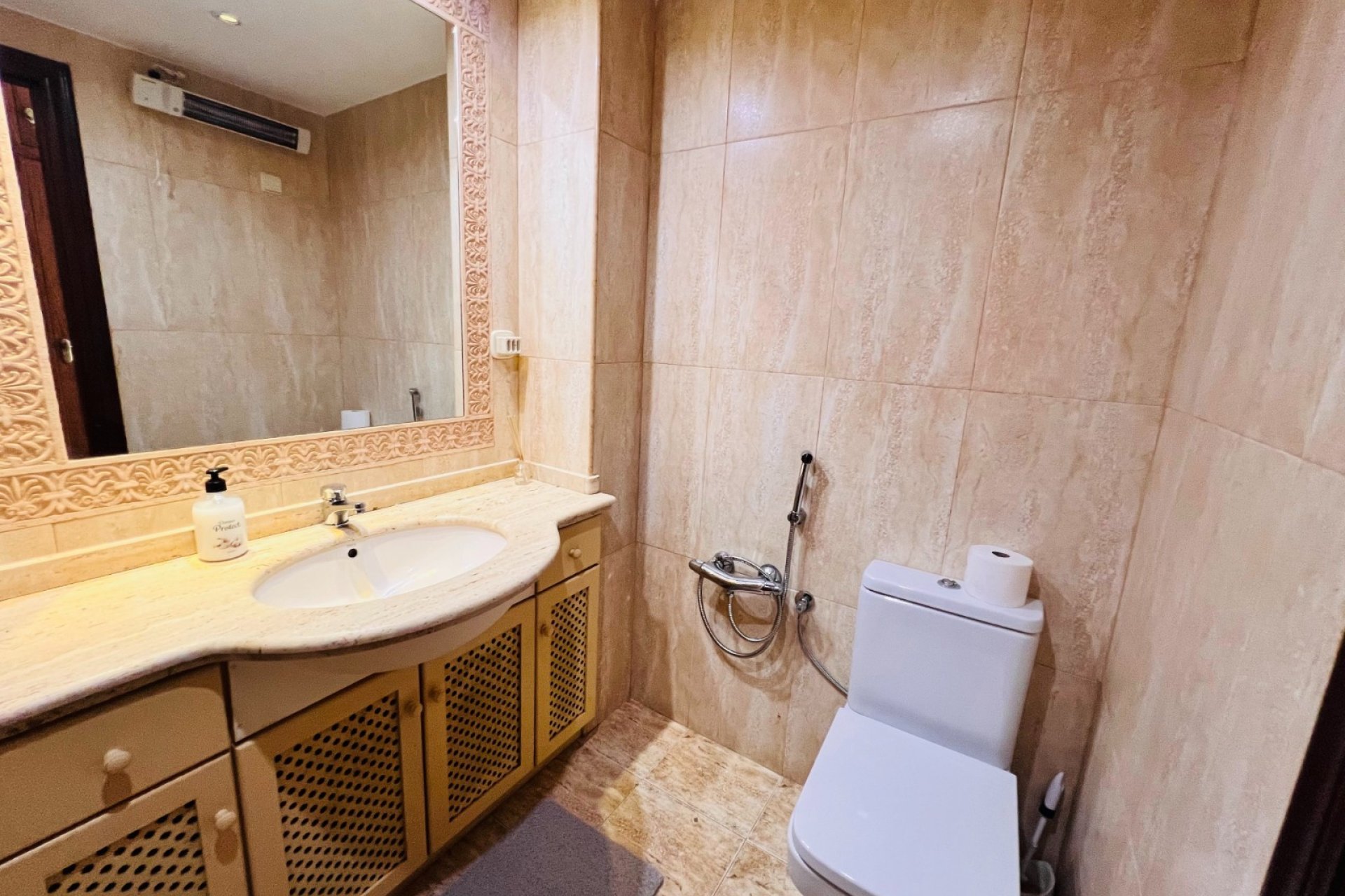 Resale - Apartment / flat - Torrevieja - Centro