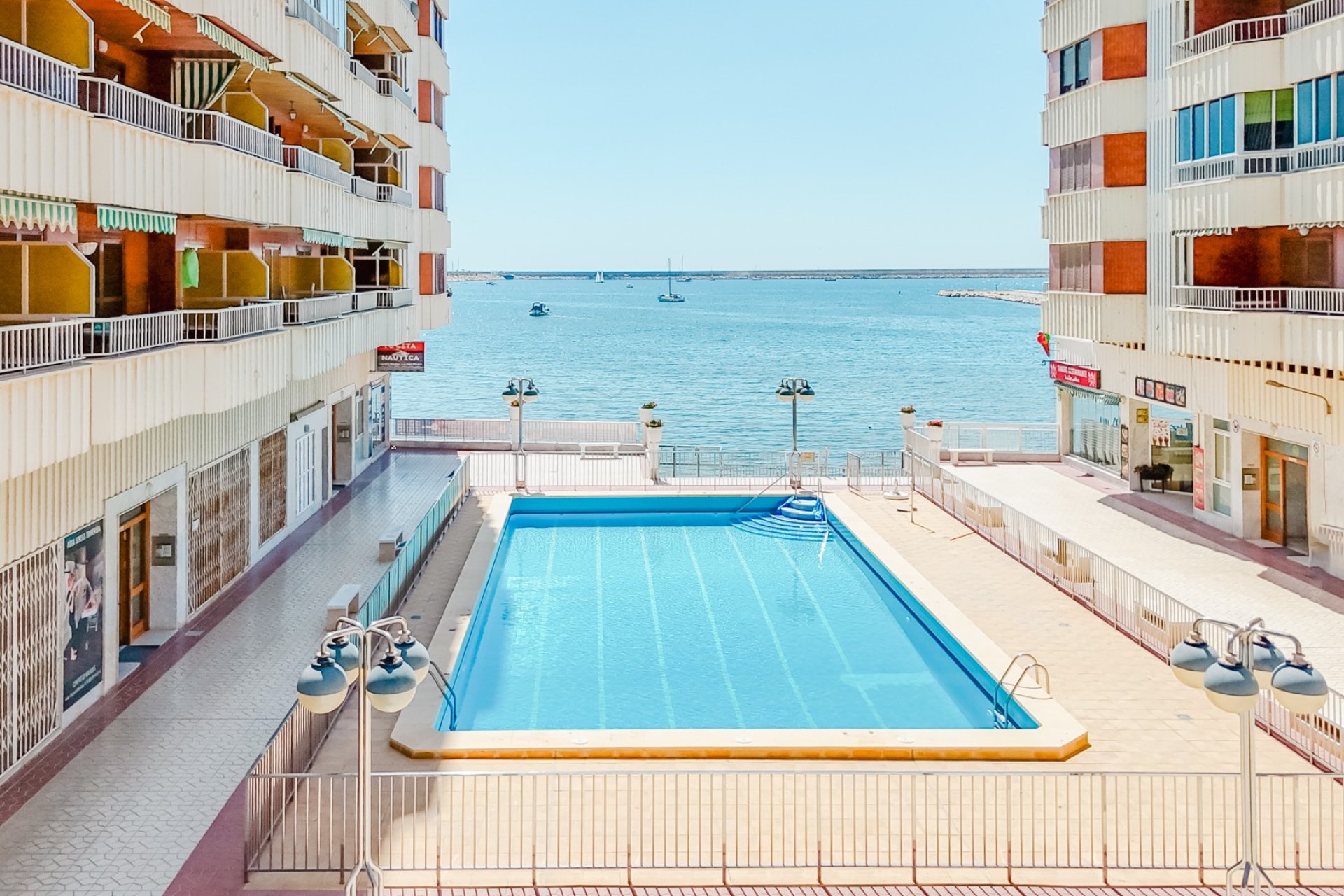 Resale - Apartment / flat - Torrevieja - El Acequión - Los Náufragos