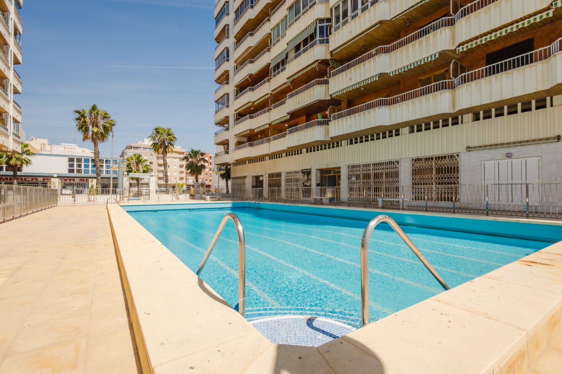 Resale - Apartment / flat - Torrevieja - El Acequión - Los Náufragos