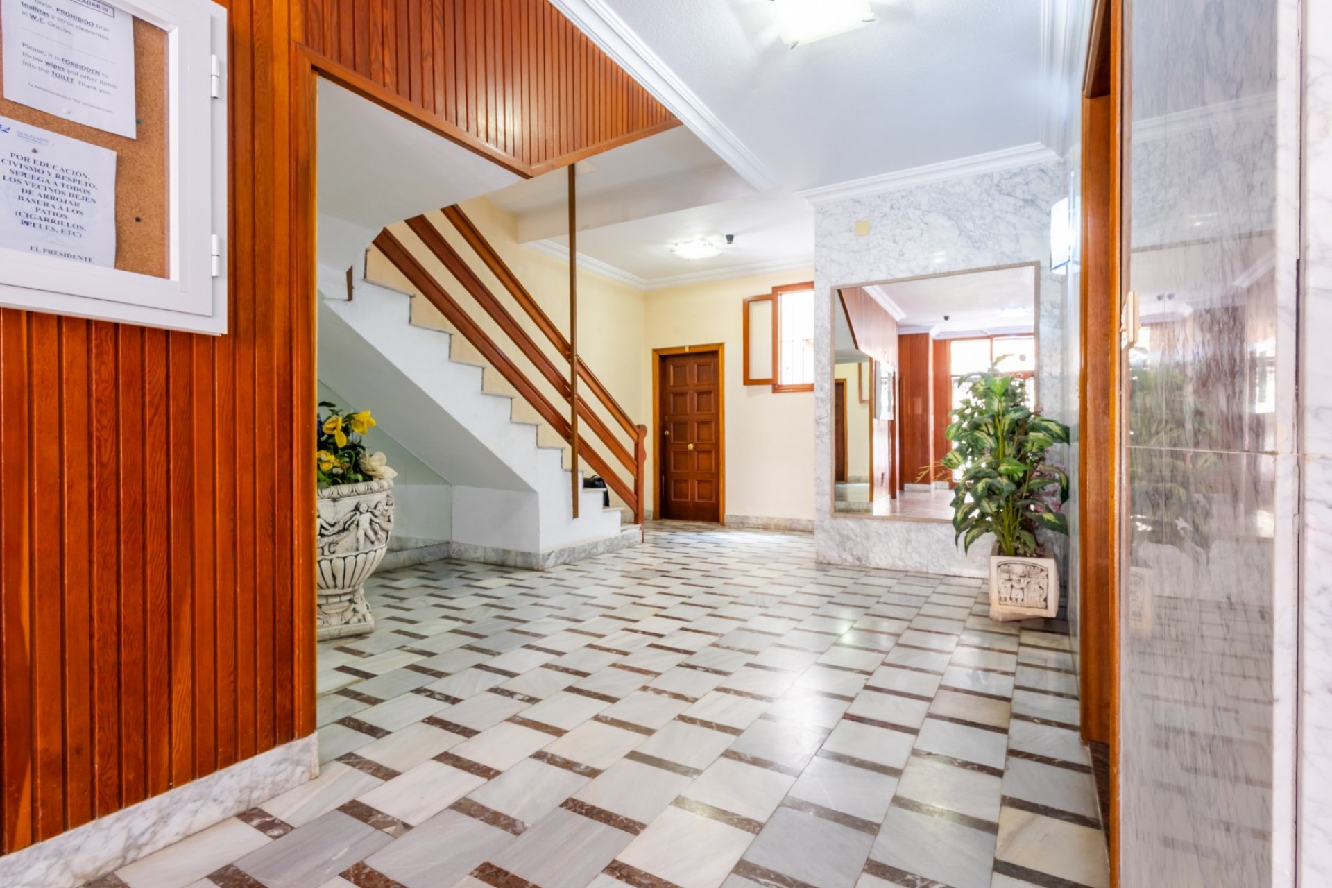 Resale - Apartment / flat - Torrevieja - El Acequión - Los Náufragos