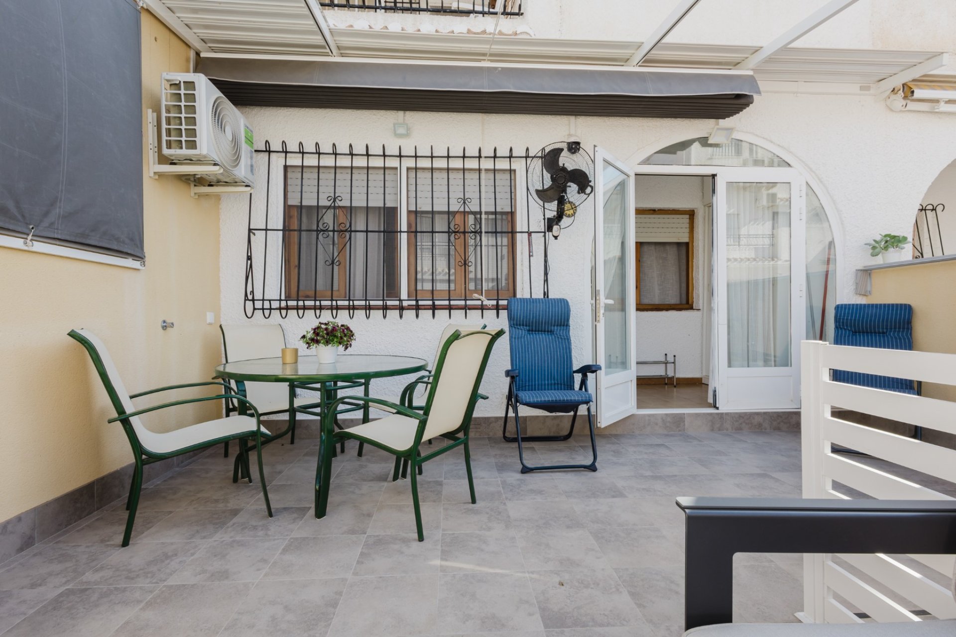 Resale - Bungalow - Torrevieja - El Acequión - Los Náufragos