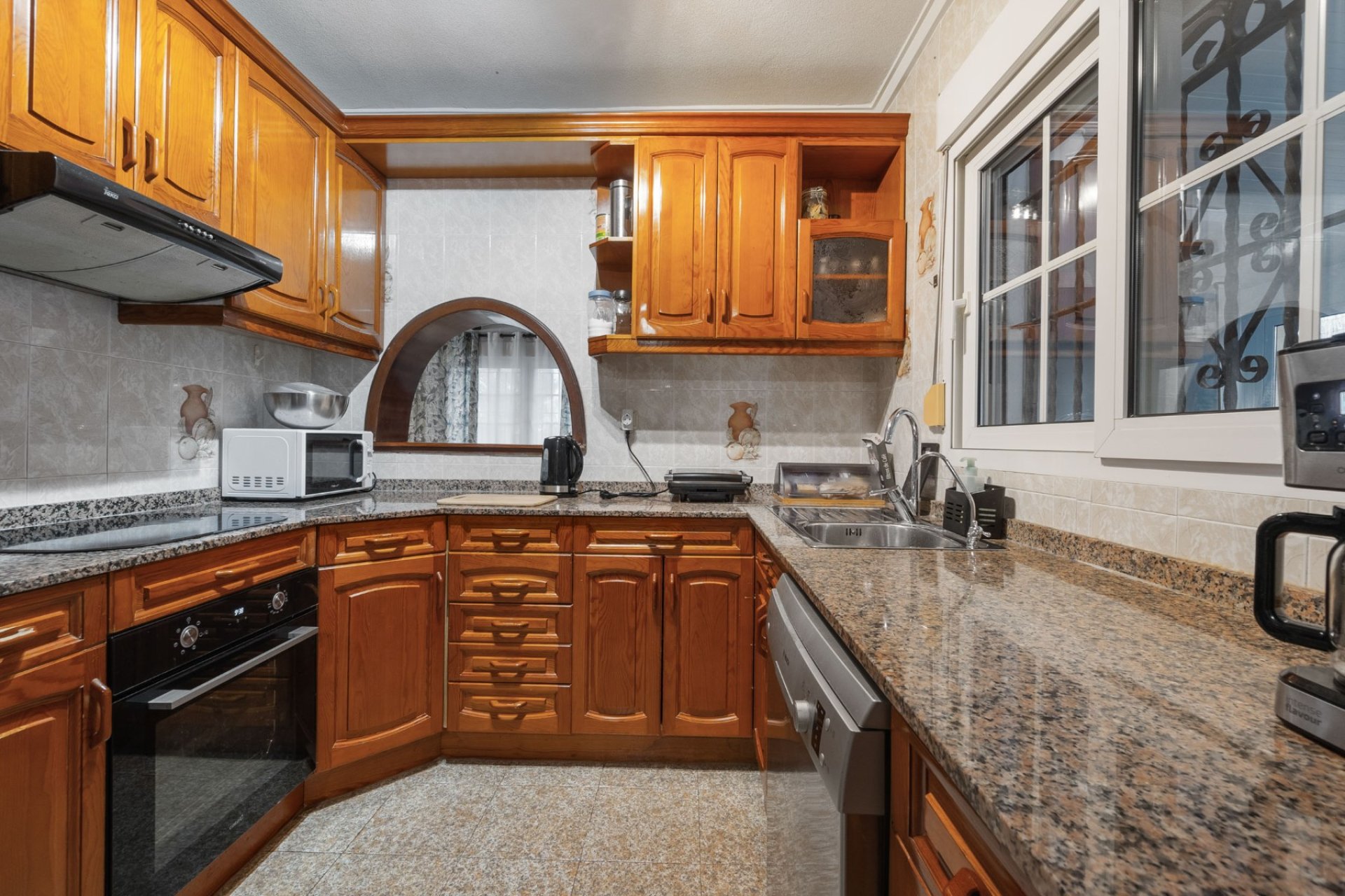 Resale - Chalet - Torrevieja - Los Balcones