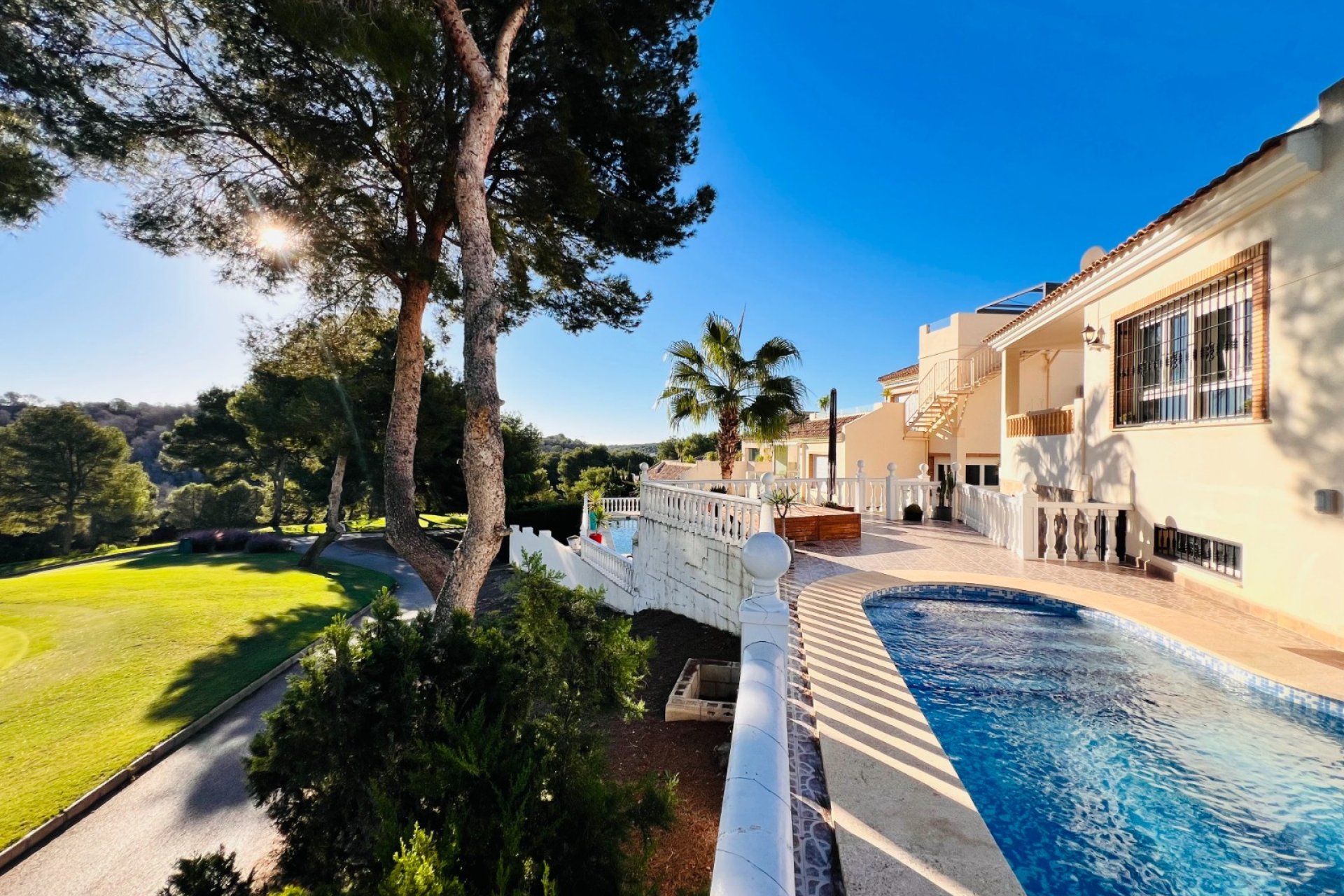 Resale - Villa - Orihuela Costa - Villamartín