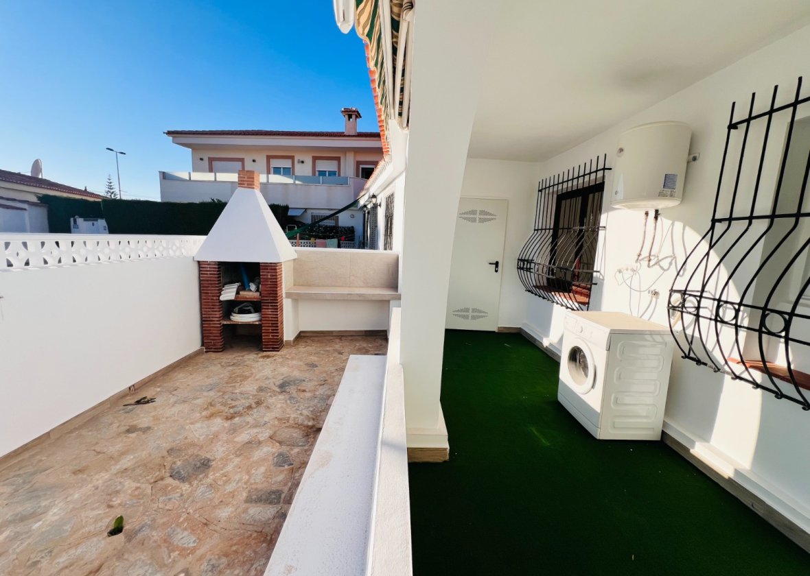 Wiederverkauf - Chalet - Torrevieja - Playa de los Locos