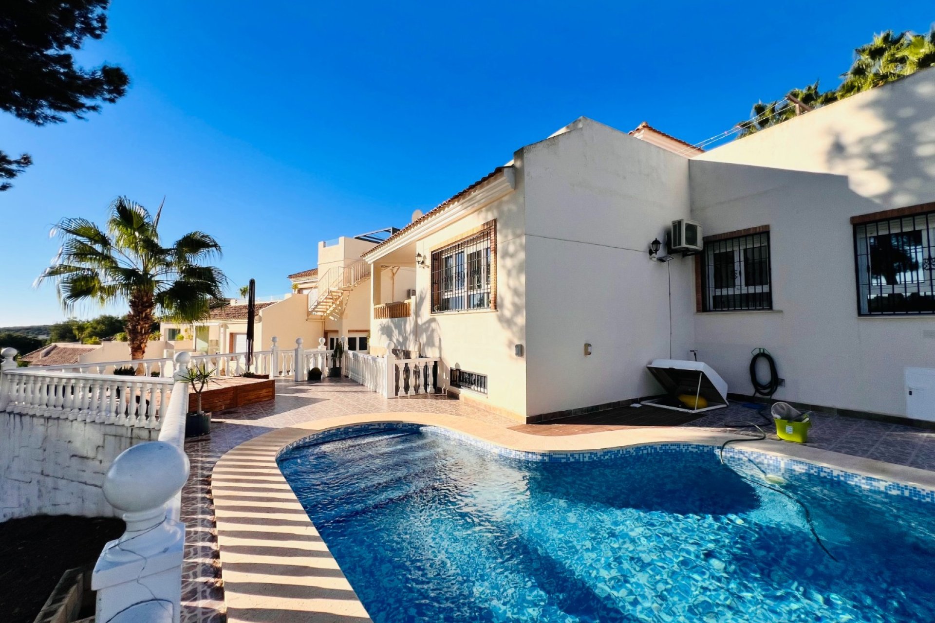 Wiederverkauf - Villa - Orihuela Costa - Villamartín