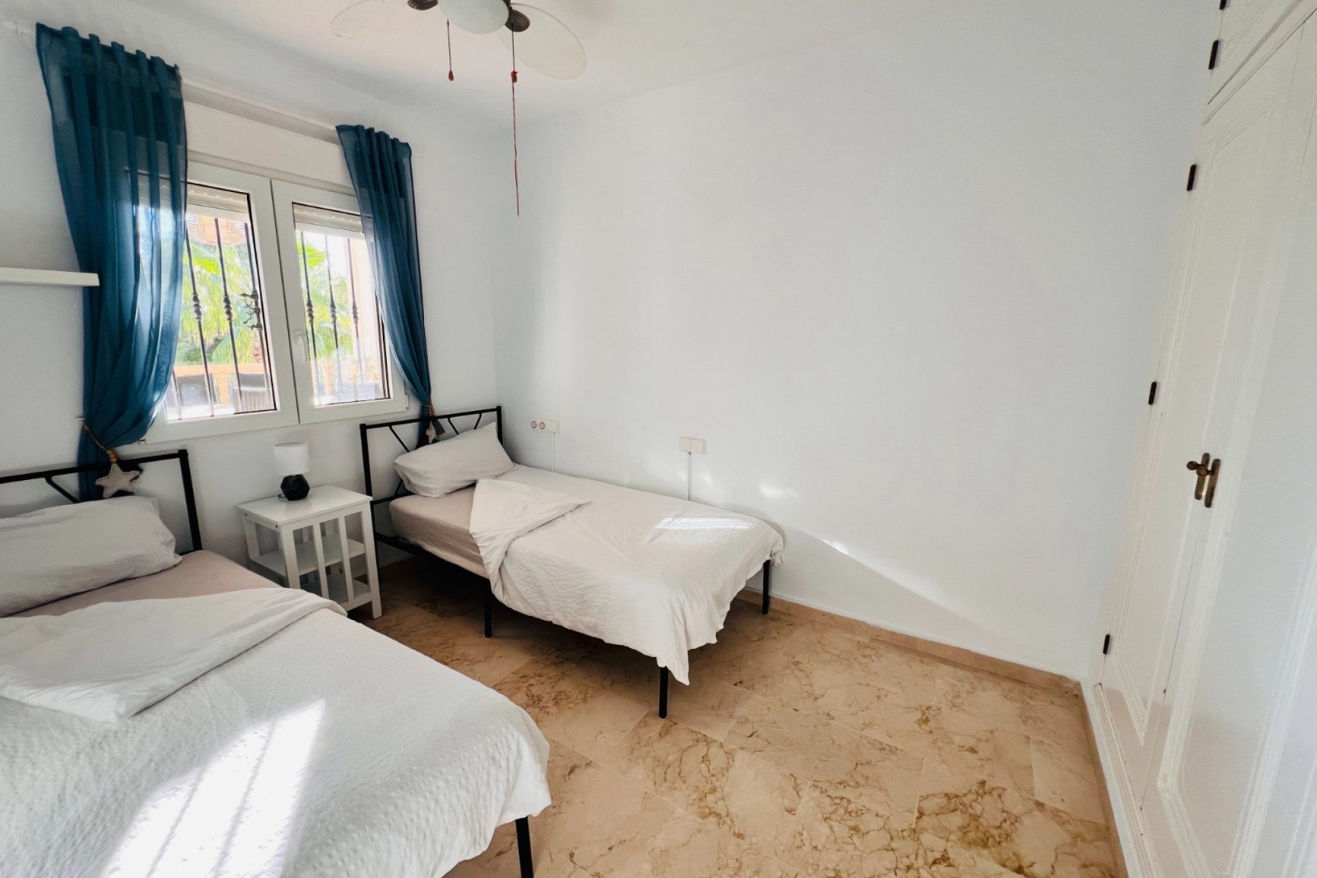 Wiederverkauf - Villa - Orihuela Costa - Villamartín