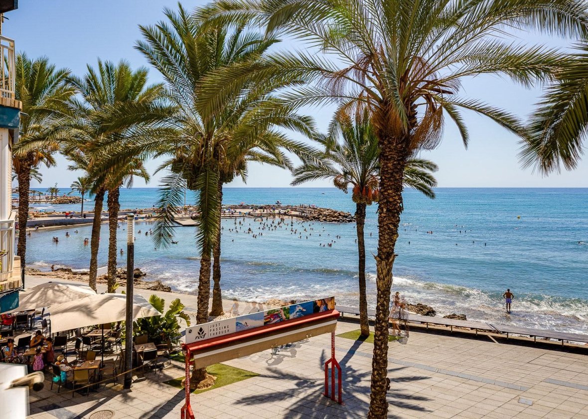Wiederverkauf - Wohnung - Torrevieja - Centro