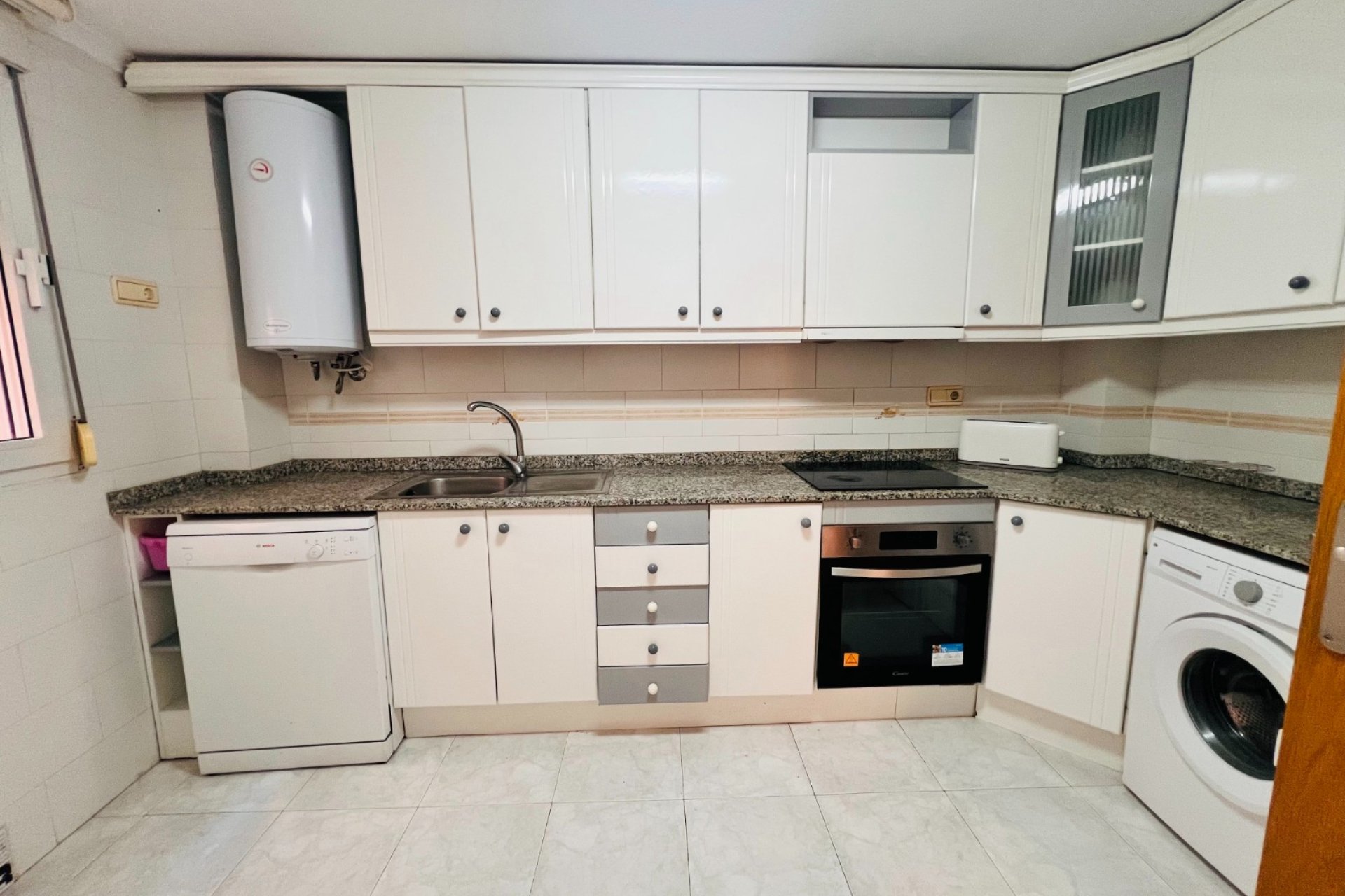 Wiederverkauf - Wohnung - Torrevieja - Centro