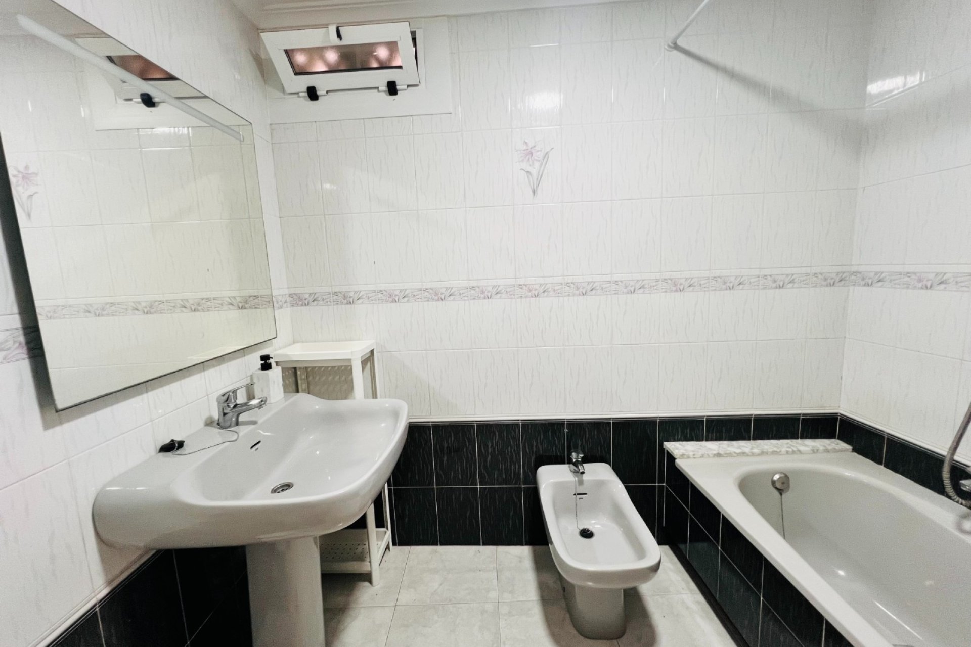 Wiederverkauf - Wohnung - Torrevieja - Centro