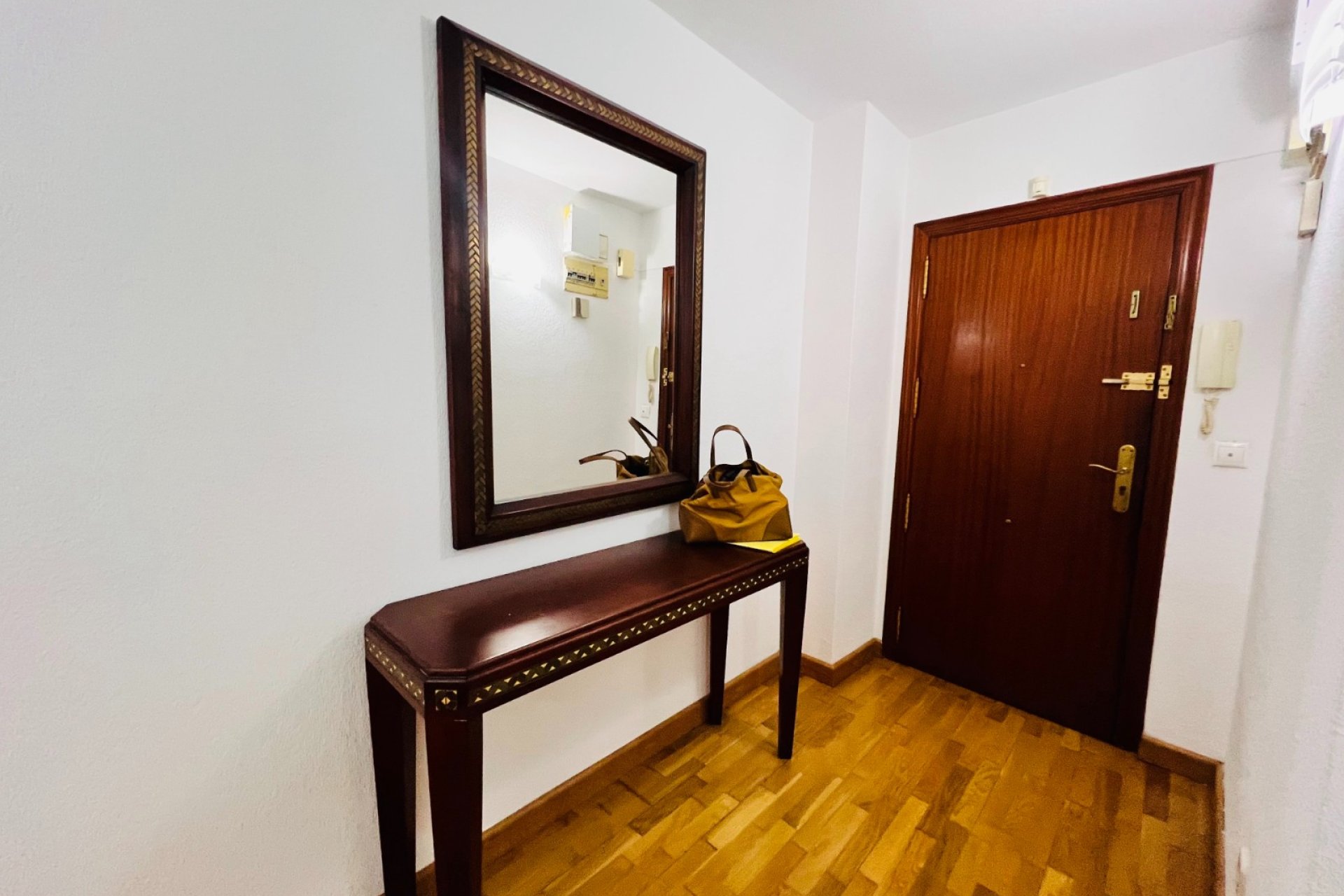 Wiederverkauf - Wohnung - Torrevieja - Centro