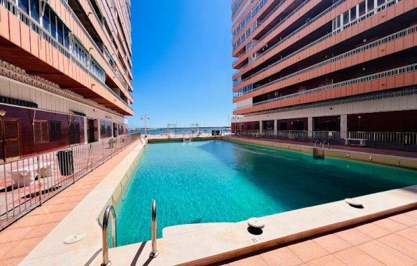 Wohnung - Wiederverkauf - Torrevieja - EXEU4-25