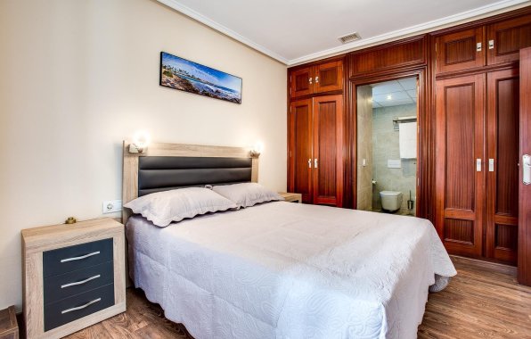 Resale - Apartment / flat - Torrevieja - Centro