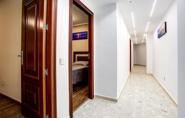 Resale - Apartment / flat - Torrevieja - Centro