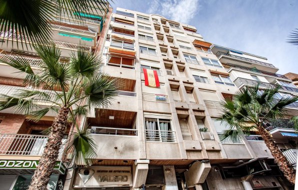 Resale - Apartment / flat - Torrevieja - Centro