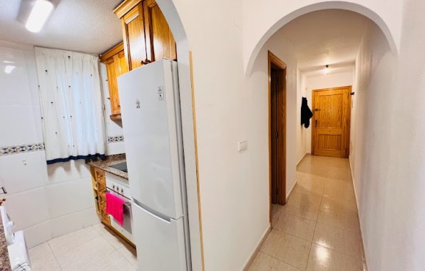 Resale - Apartment / flat - Torrevieja - Centro