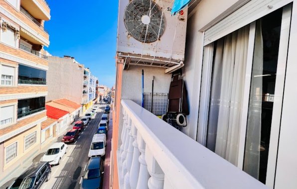 Resale - Apartment / flat - Torrevieja - Centro