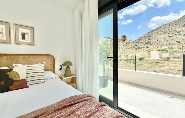 Obra nueva - Town House - Cox - San Fernando