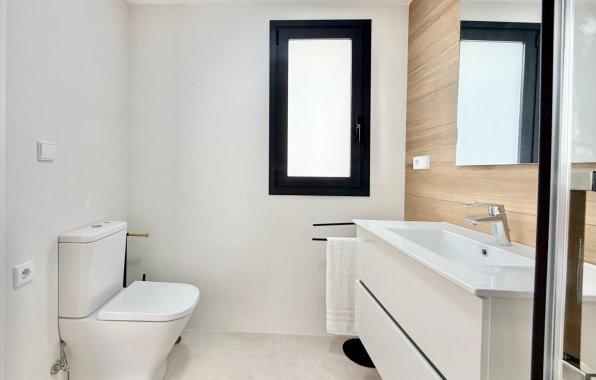 Obra nueva - Town House - Cox - San Fernando