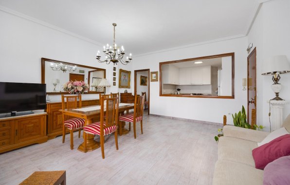 Reventa - Apartamento / piso - Torrevieja - Centro