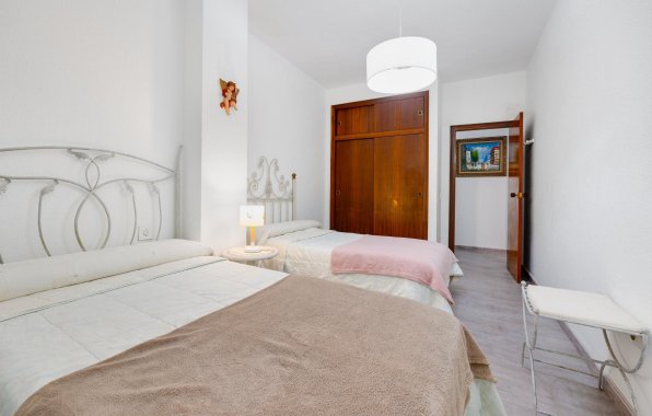 Reventa - Apartamento / piso - Torrevieja - Centro