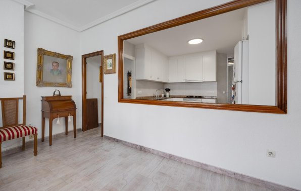 Reventa - Apartamento / piso - Torrevieja - Centro