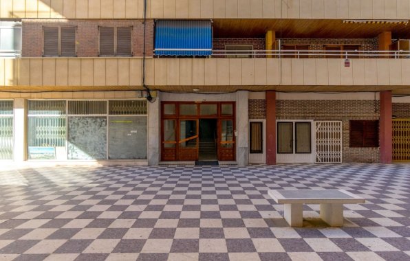 Resale - Apartment / flat - Torrevieja - Playa del Acequión