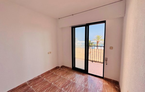 Resale - Apartment / flat - Torrevieja - Centro