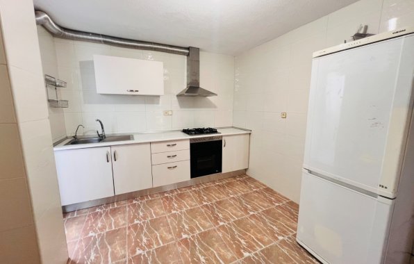 Resale - Apartment / flat - Torrevieja - Centro