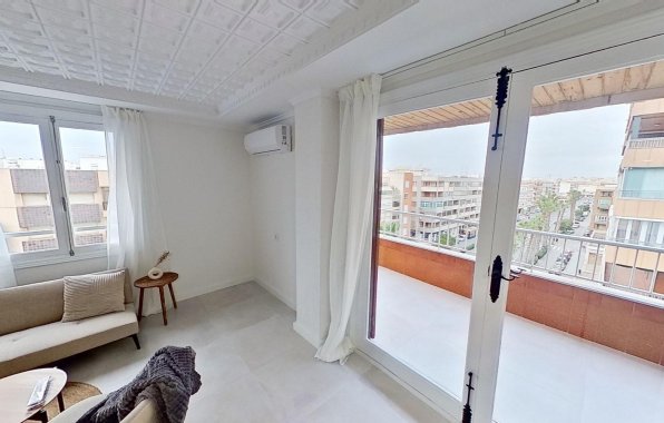 Resale - Apartment / flat - Torrevieja - El acequión