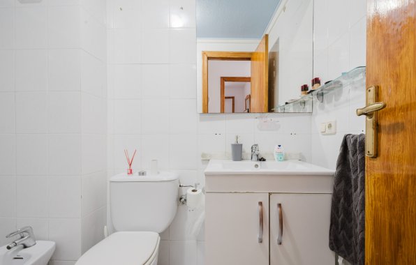 Resale - Apartment / flat - Torrevieja - Playa del Acequión