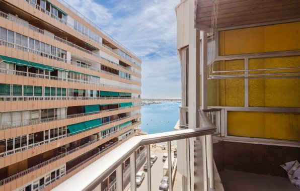 Resale - Apartment / flat - Torrevieja - El Acequión - Los Náufragos