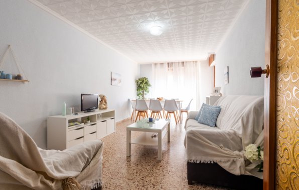 Resale - Apartment / flat - Torrevieja - El Acequión - Los Náufragos