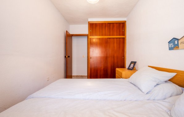 Resale - Apartment / flat - Torrevieja - El Acequión - Los Náufragos